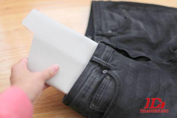 Cách làm quần Jean/Bò rách CỰC ngầu đơn giản 2